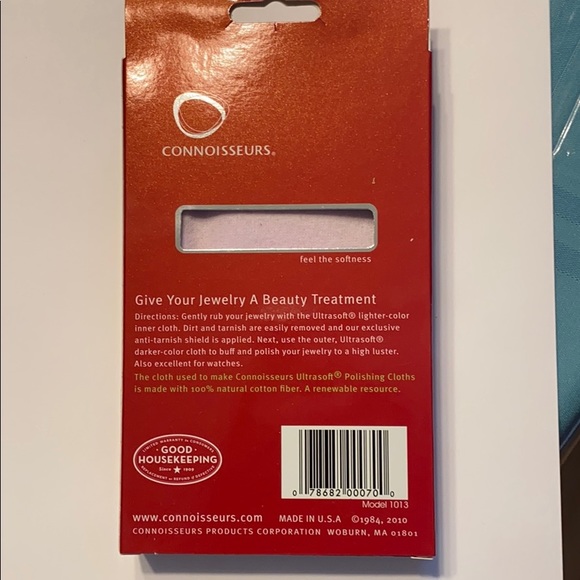 Connoisseurs Silver Jewelry Polishing Cloth - Picture 2 of 3